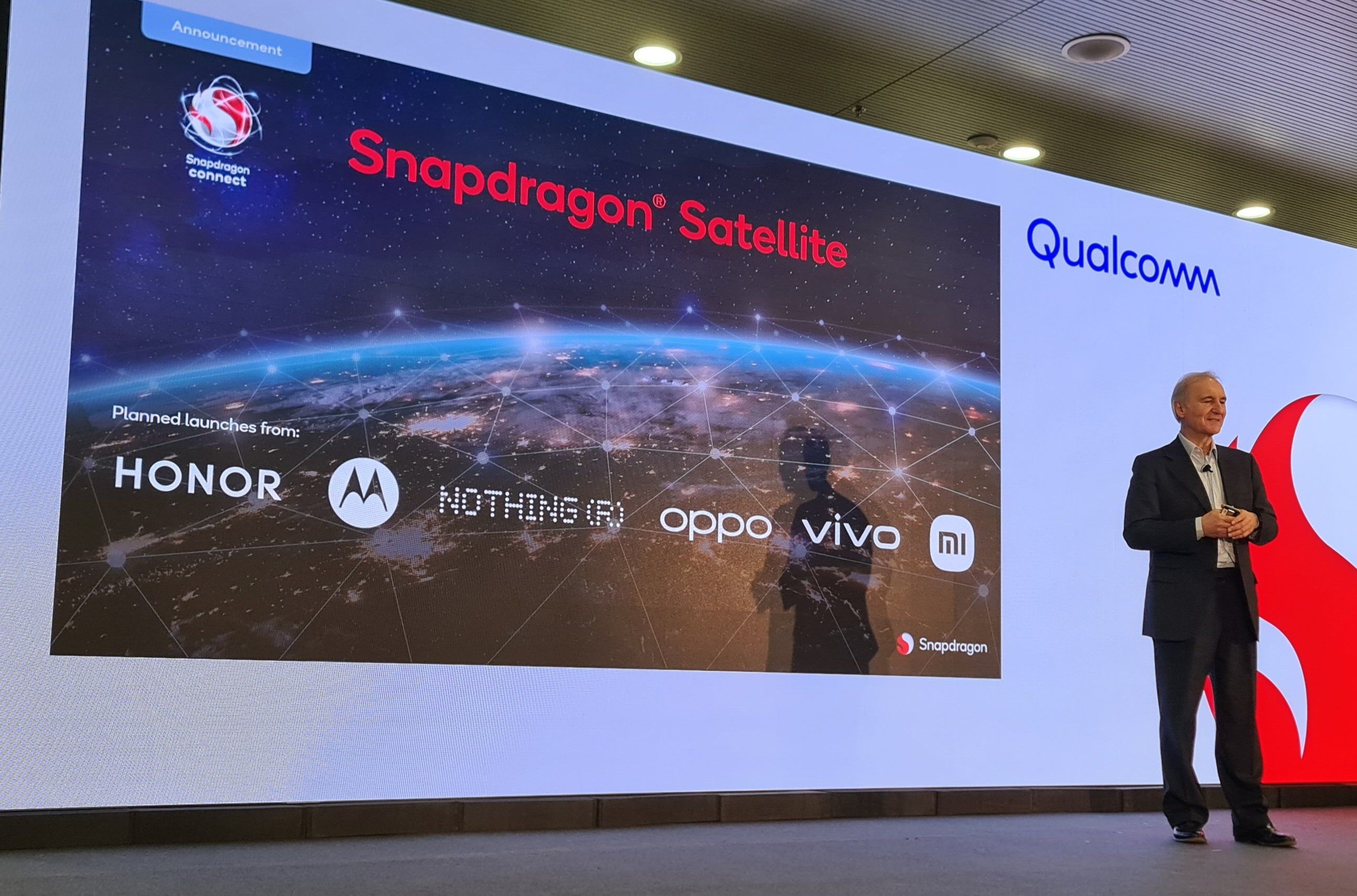 Qualcomm Snapdragon Satellite Nothing Moto OPPO