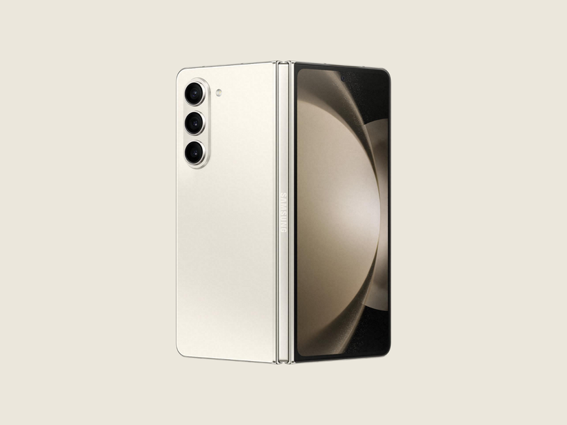 Samsung Galaxy Z Fold 5本体 256Gホワイト Samsung Galaxy Z Fold 5 colors: Which one should you get?