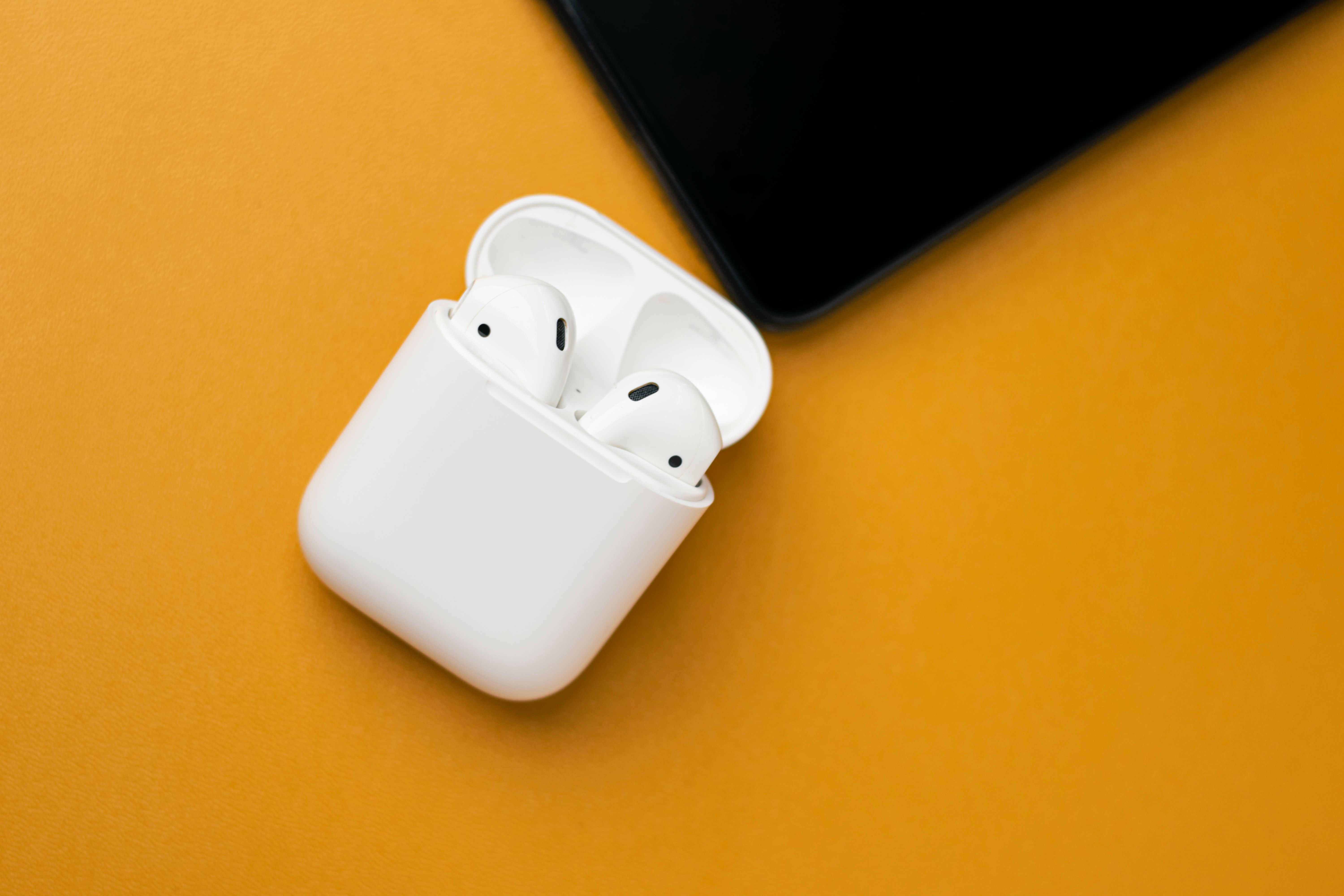 Airpods in case how to protect