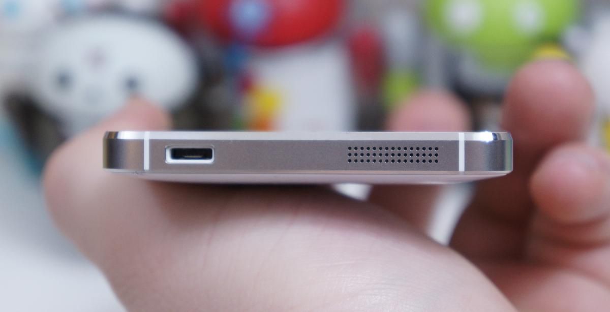 Xiaomi Mi4 in pictures (Gallery)