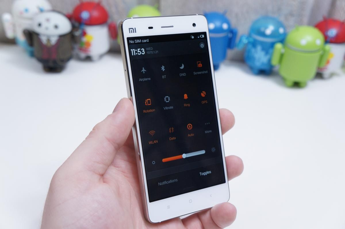 Xiaomi Mi4 in pictures (Gallery)