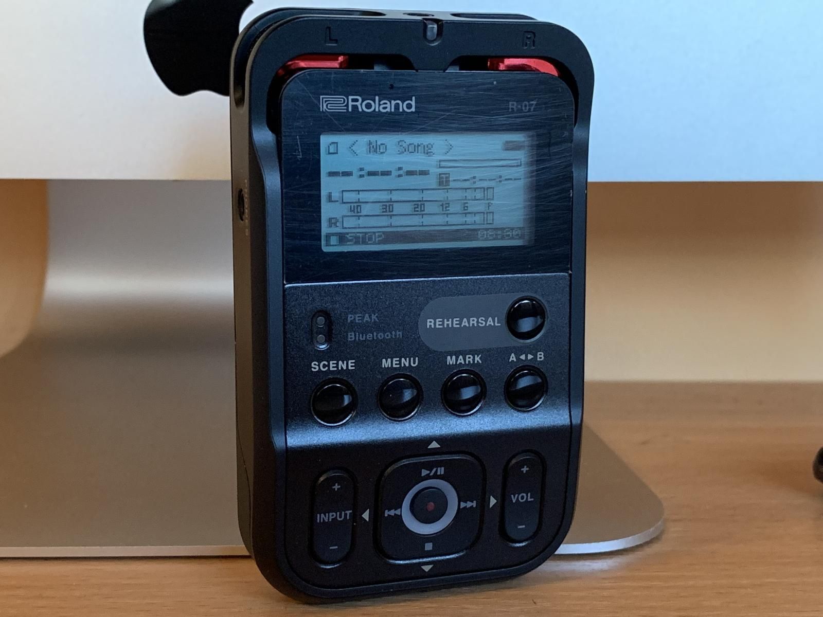 Roland R-07 review: a small but powerful high-res audio recorder