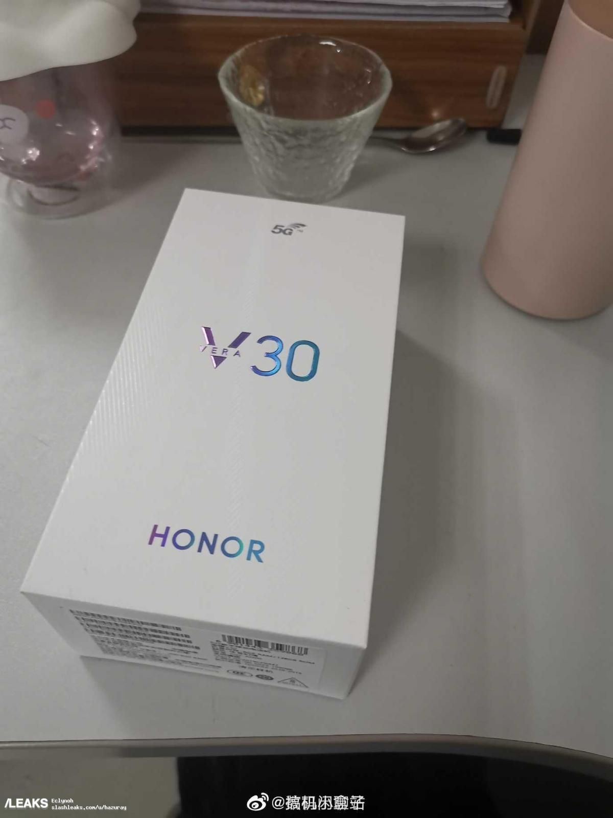 HONOR V30 5G leaks in real-life hands-on pictures