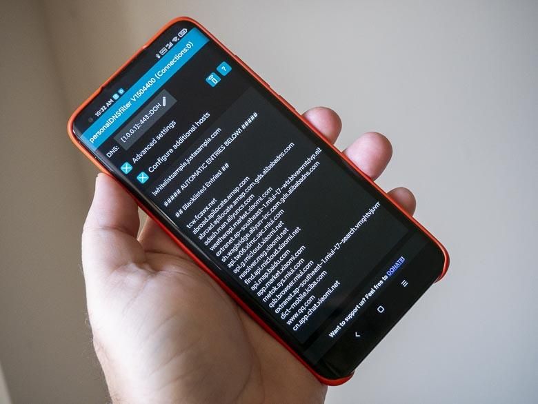 How many servers is your phone connecting to?