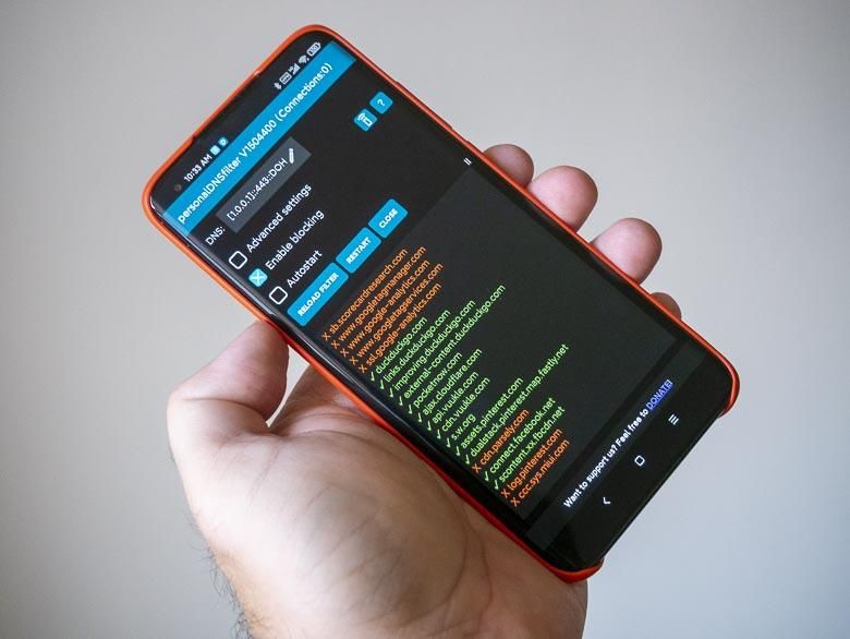 How many servers is your phone connecting to?