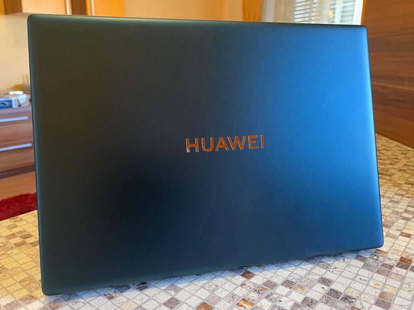 Windowsノート本体 HUAWEI MateBook XPro i7 1TB Win11 Office Huawei MateBook X Pro Review (i7-1165G7 16GB+1TB) | Ubergizmo