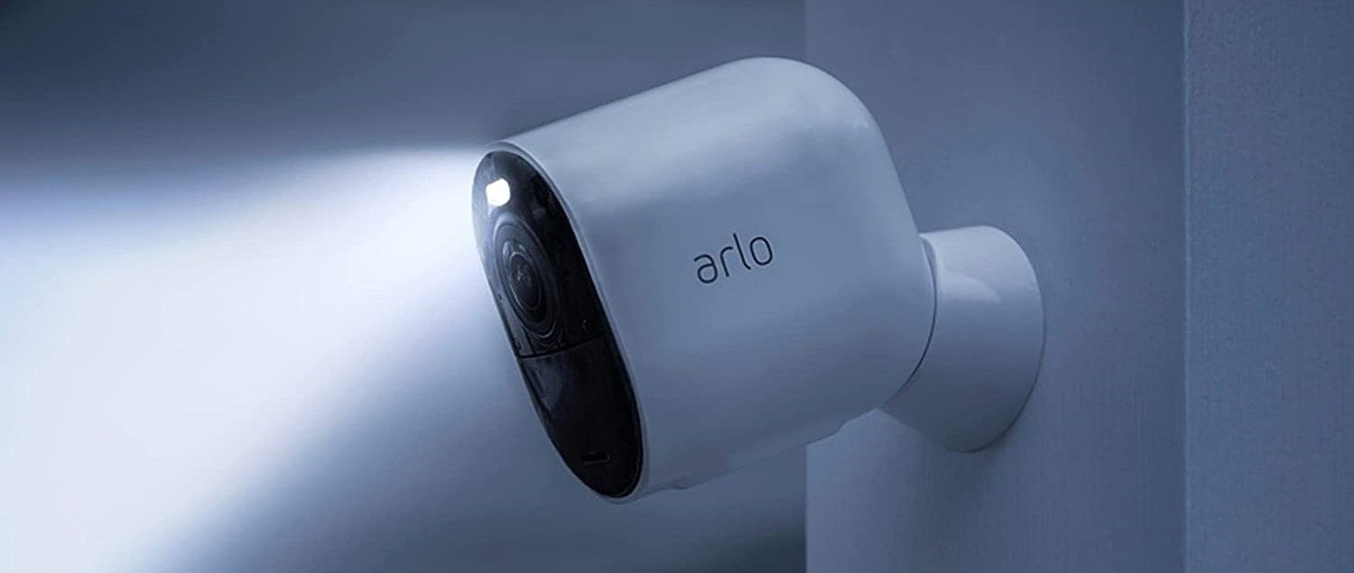 Kamera Spotlight Arlo Ultra 2 Panjang