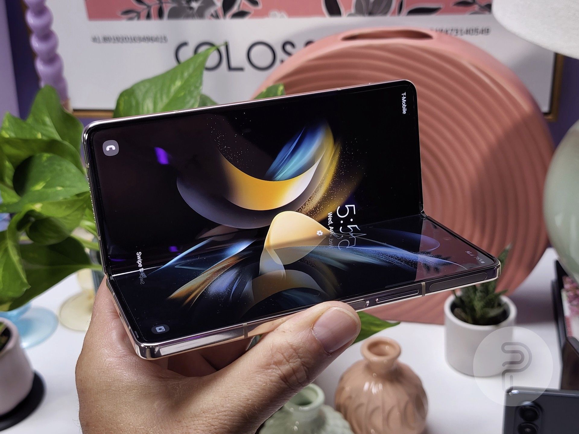 Samsung Galaxy Z Fold 4 esnek modda