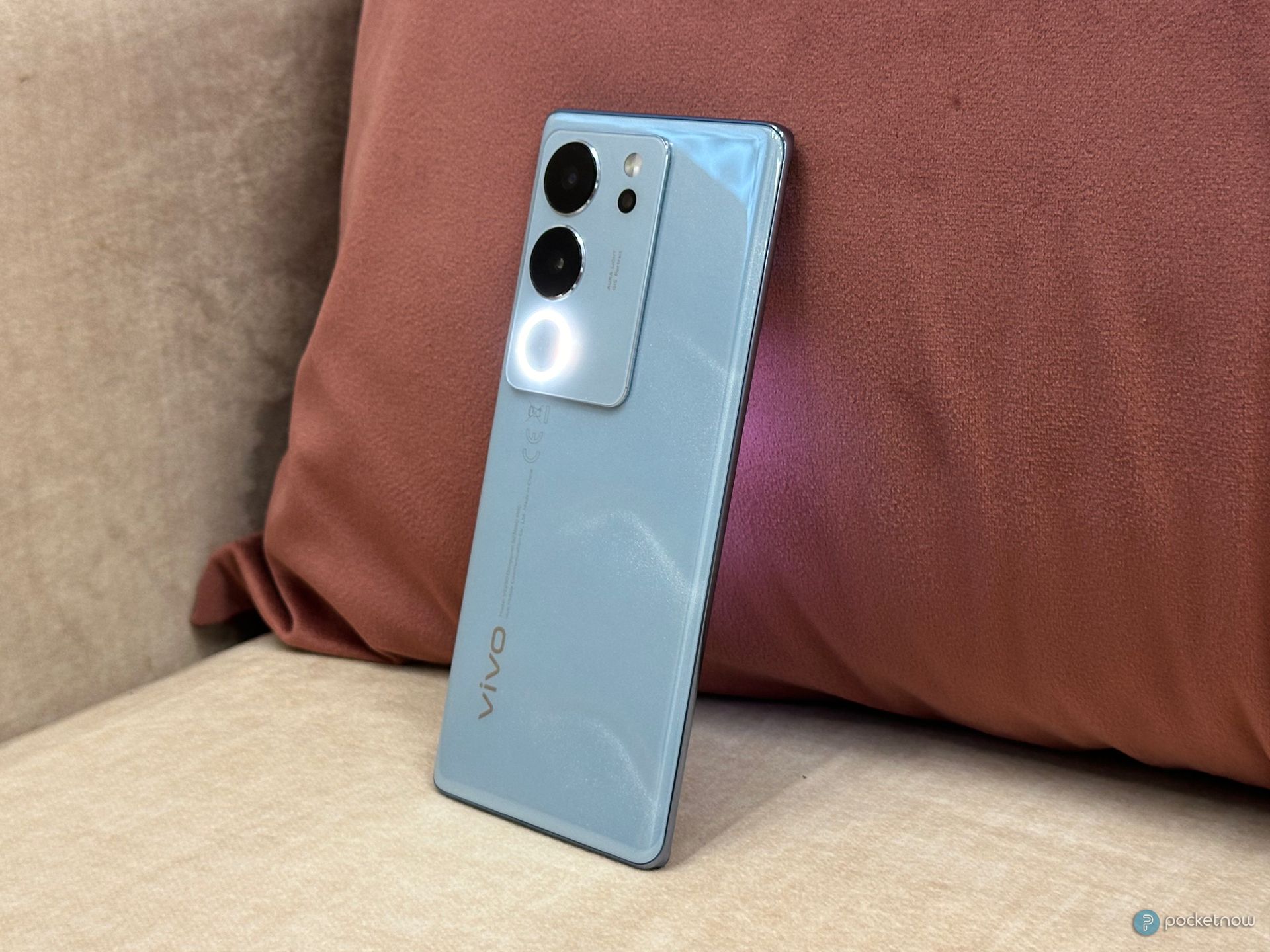 Vivo Solid display and camera in a sleek package